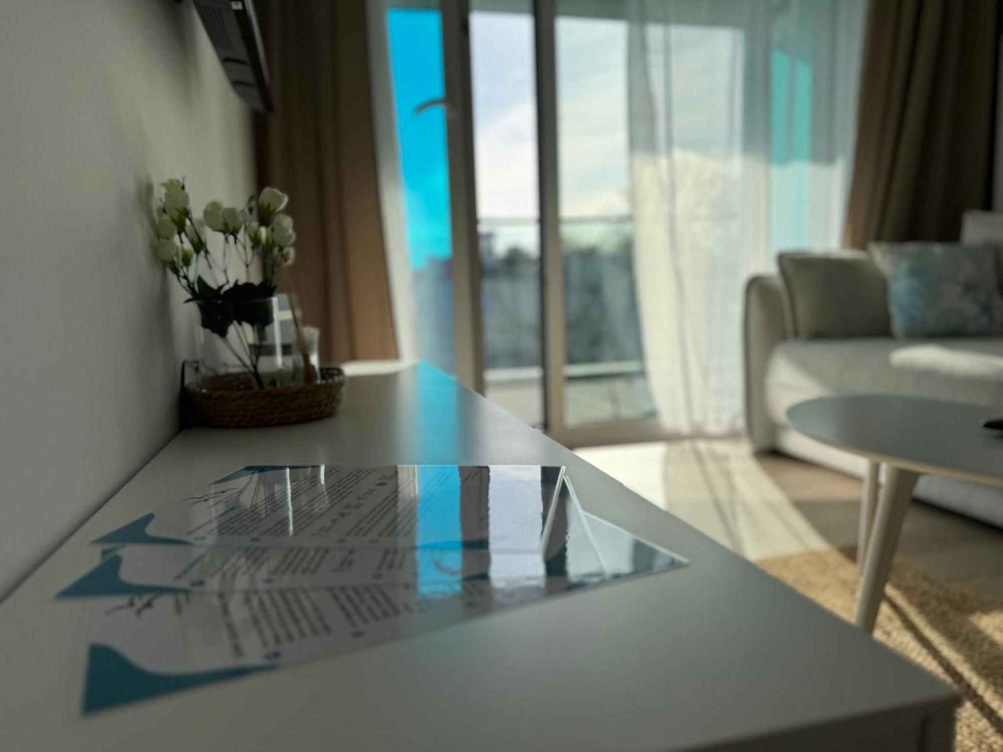 4Summer Kolobrzeg Apartamenty White Blue Sauna & Fitness & Parking 100 Metrow Do Pieknej Szerokiej Piaszczystej Plazy, Wspanialy Widok Z Duzego Tarasu! 100 Meter Zu Einem Schoenen Breiten Sandstrand, Herrliche Aussicht Von Einer Grossen Terrasse! Extérieur photo