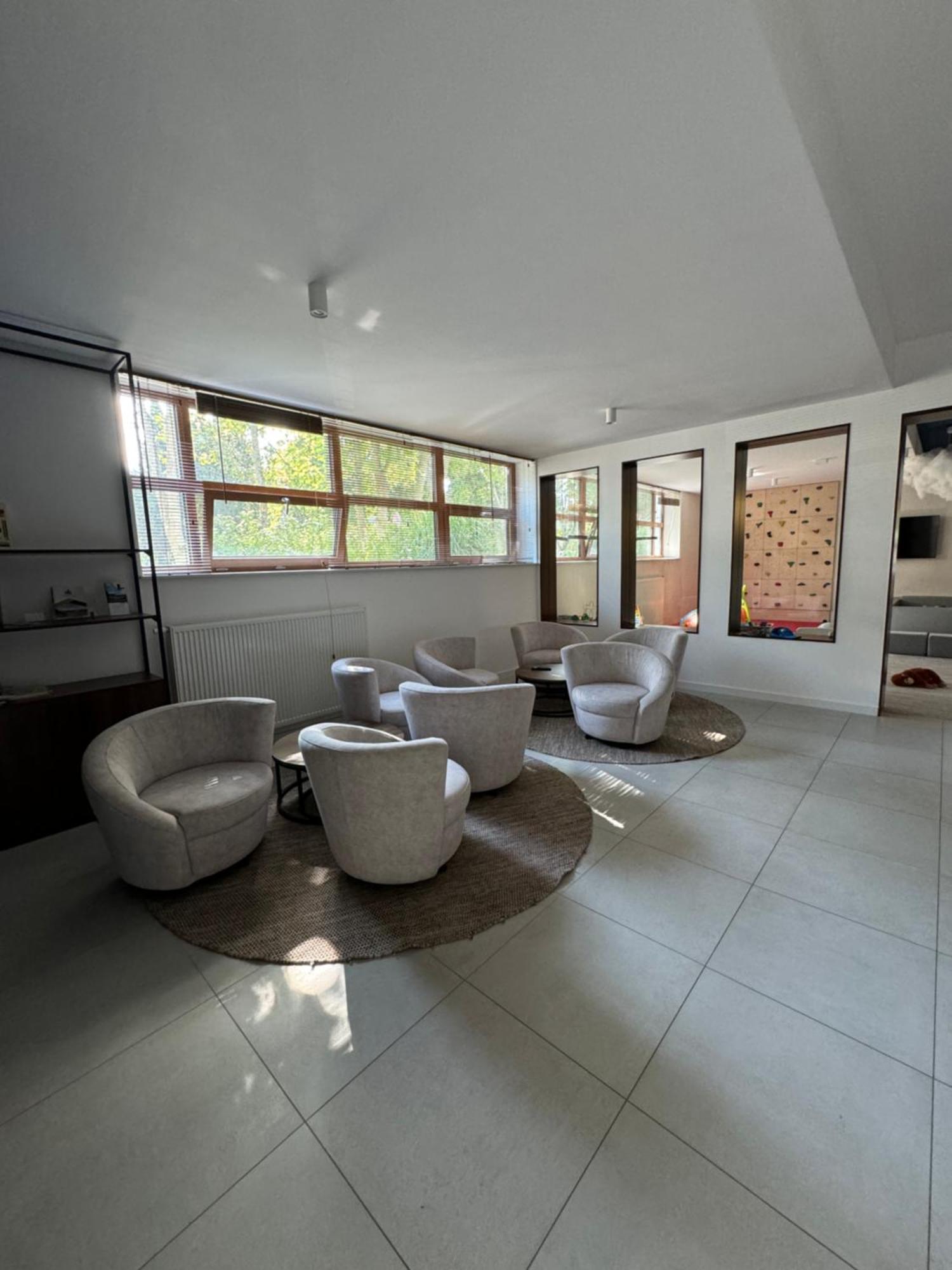 4Summer Kolobrzeg Apartamenty White Blue Sauna & Fitness & Parking 100 Metrow Do Pieknej Szerokiej Piaszczystej Plazy, Wspanialy Widok Z Duzego Tarasu! 100 Meter Zu Einem Schoenen Breiten Sandstrand, Herrliche Aussicht Von Einer Grossen Terrasse! Extérieur photo
