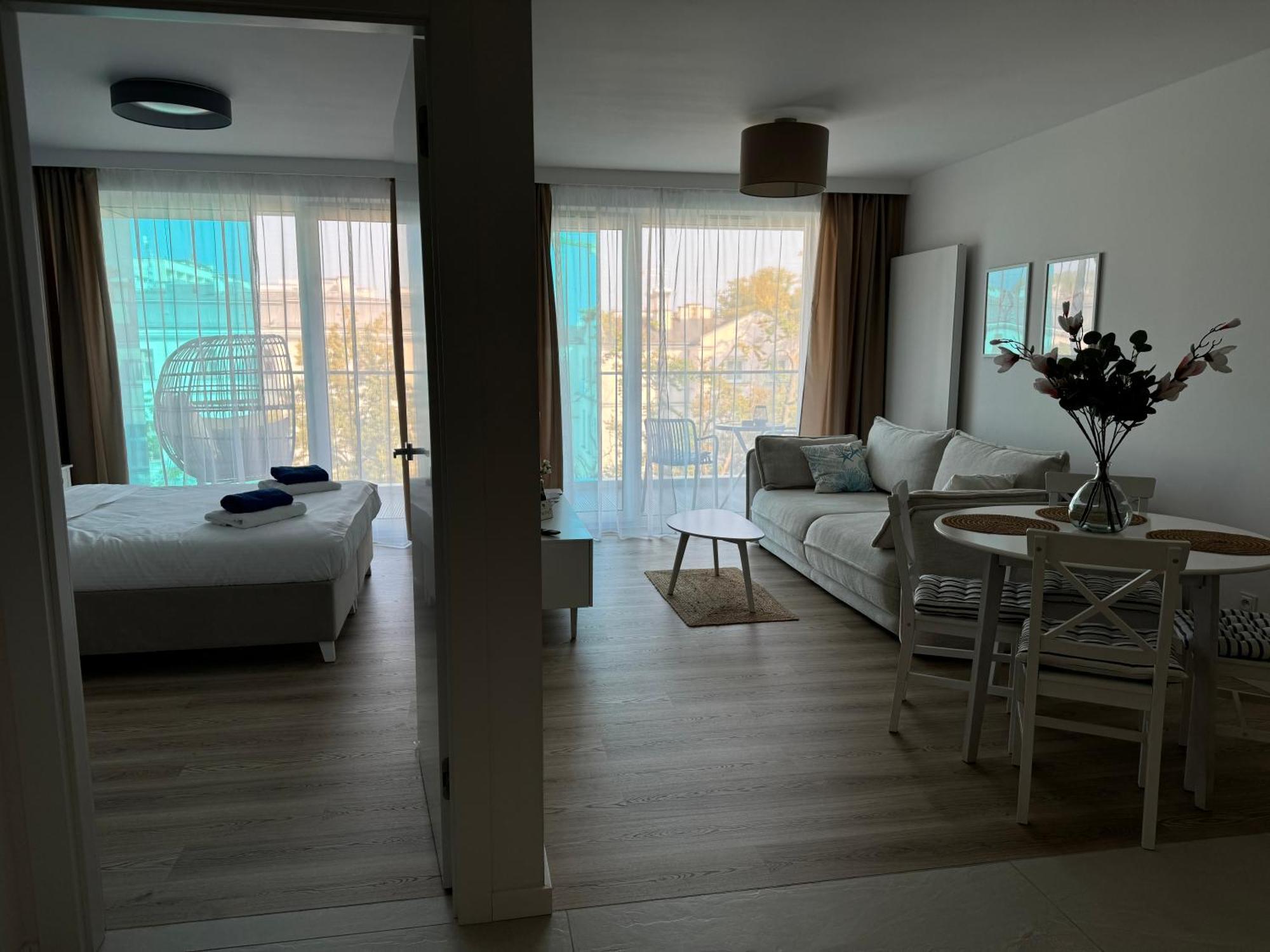 4Summer Kolobrzeg Apartamenty White Blue Sauna & Fitness & Parking 100 Metrow Do Pieknej Szerokiej Piaszczystej Plazy, Wspanialy Widok Z Duzego Tarasu! 100 Meter Zu Einem Schoenen Breiten Sandstrand, Herrliche Aussicht Von Einer Grossen Terrasse! Extérieur photo
